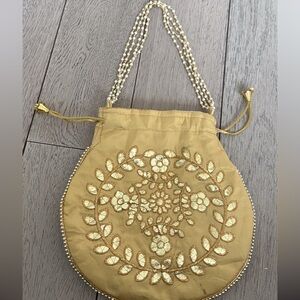Elegant Gold Embroidered Women's Bag